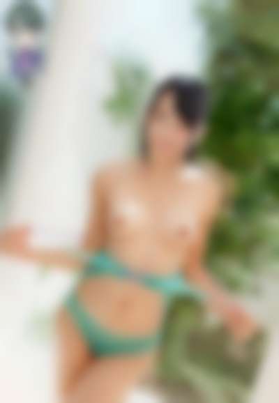 Matsui Rena - shows tits