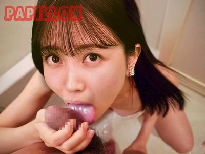 Kubo Shiori - sucking cock