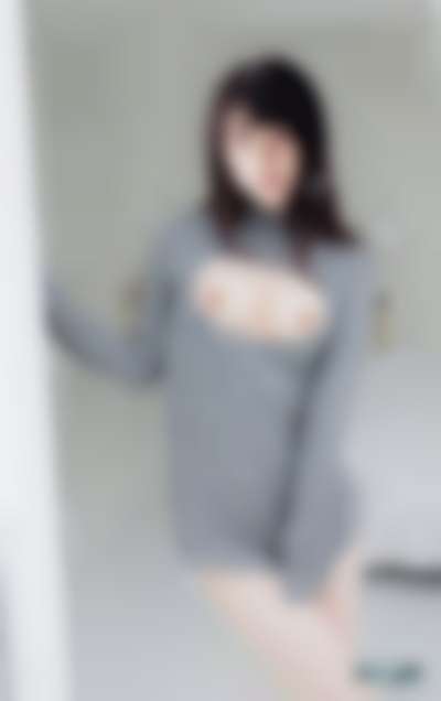 Nagahama Neru - shows tits