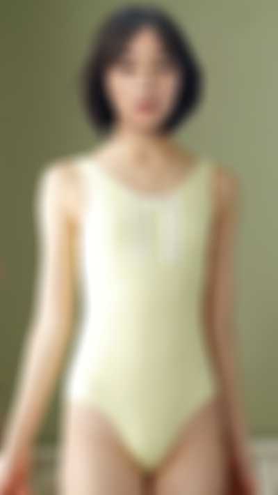 Suzu Hirose - softcore