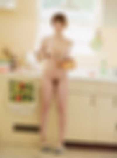 Hashimoto Nanami - nude